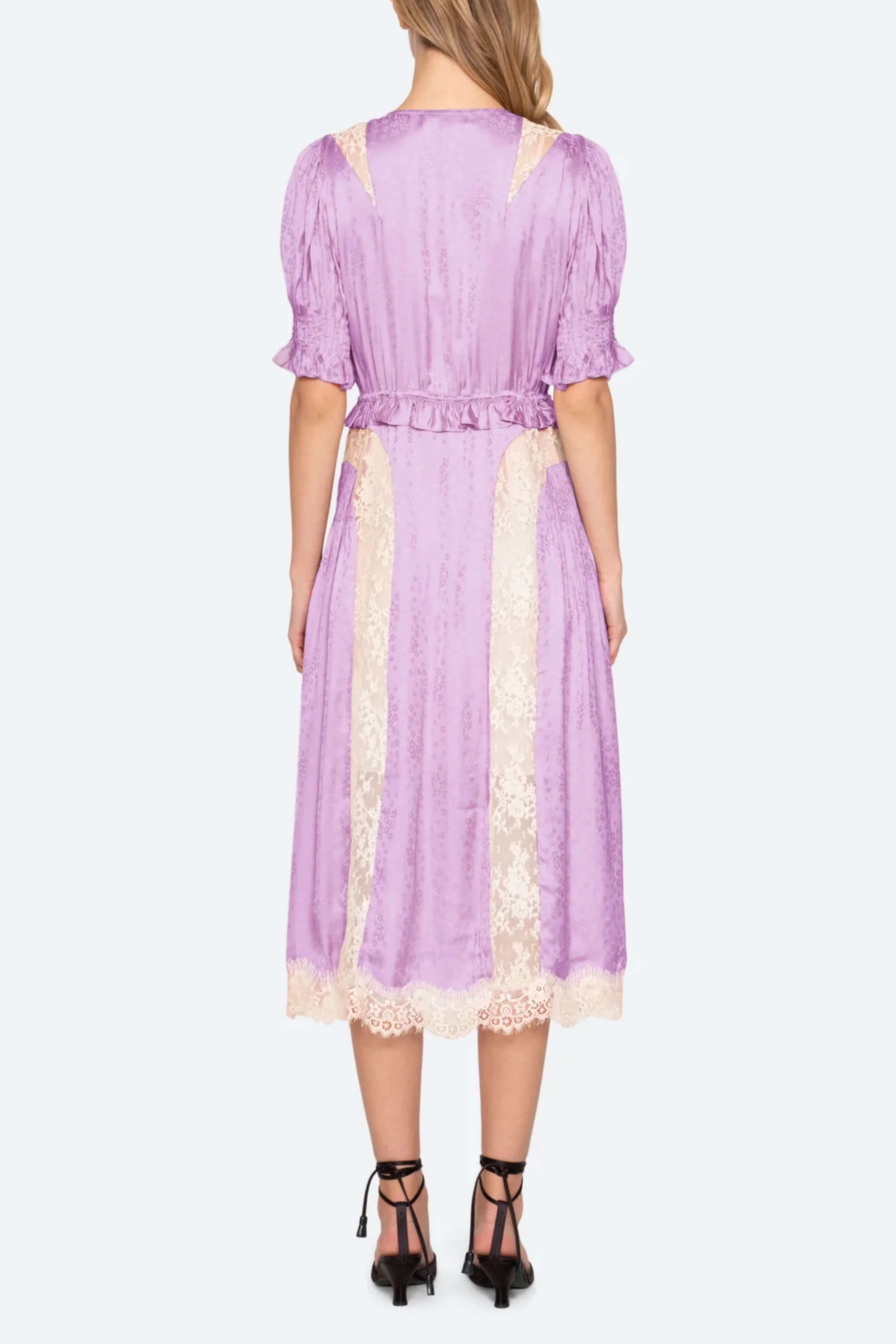 Ethel Puff Midi Dresss in Lilac - Image 4