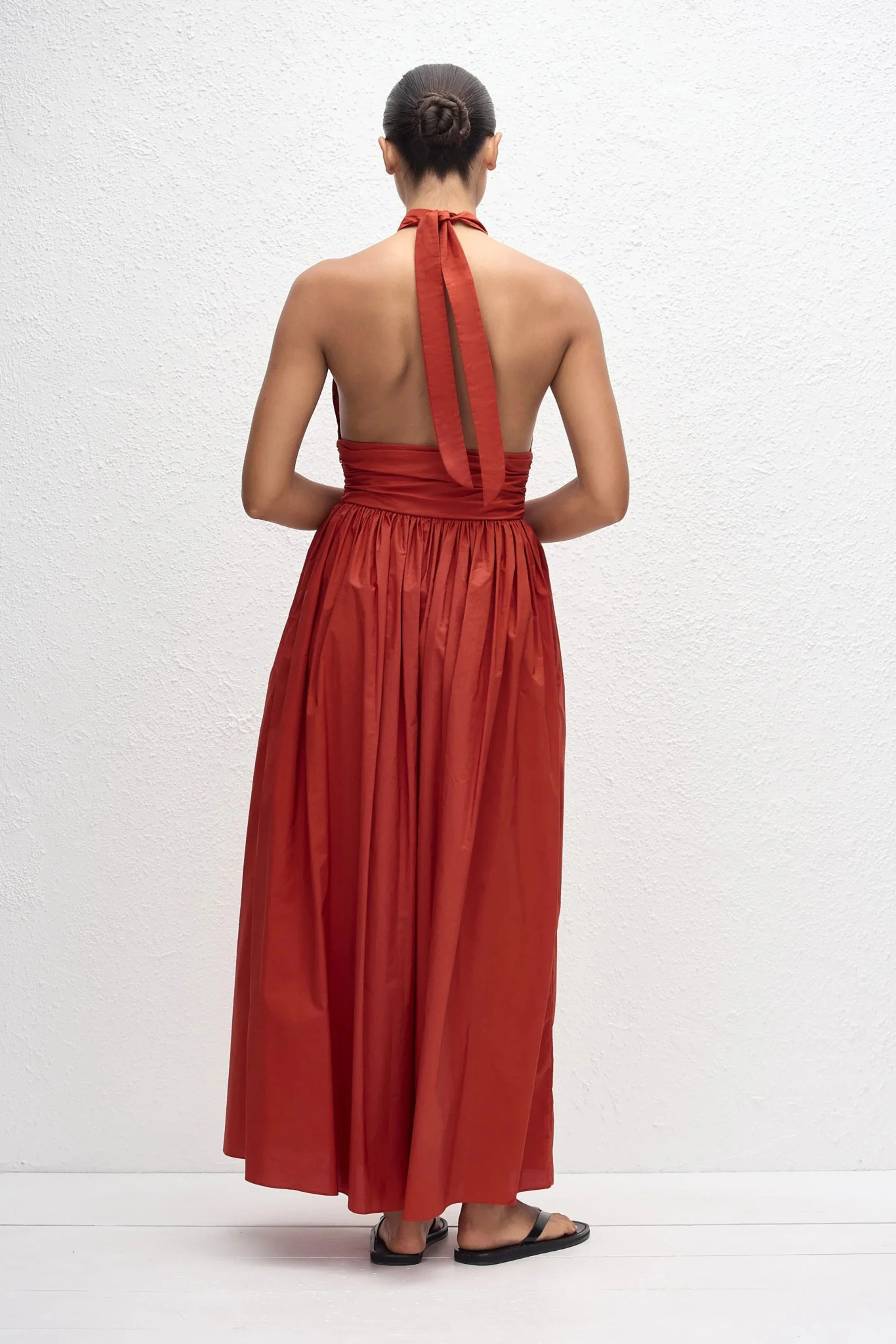 Keyhole Halter Midi Dress in Red - Image 3