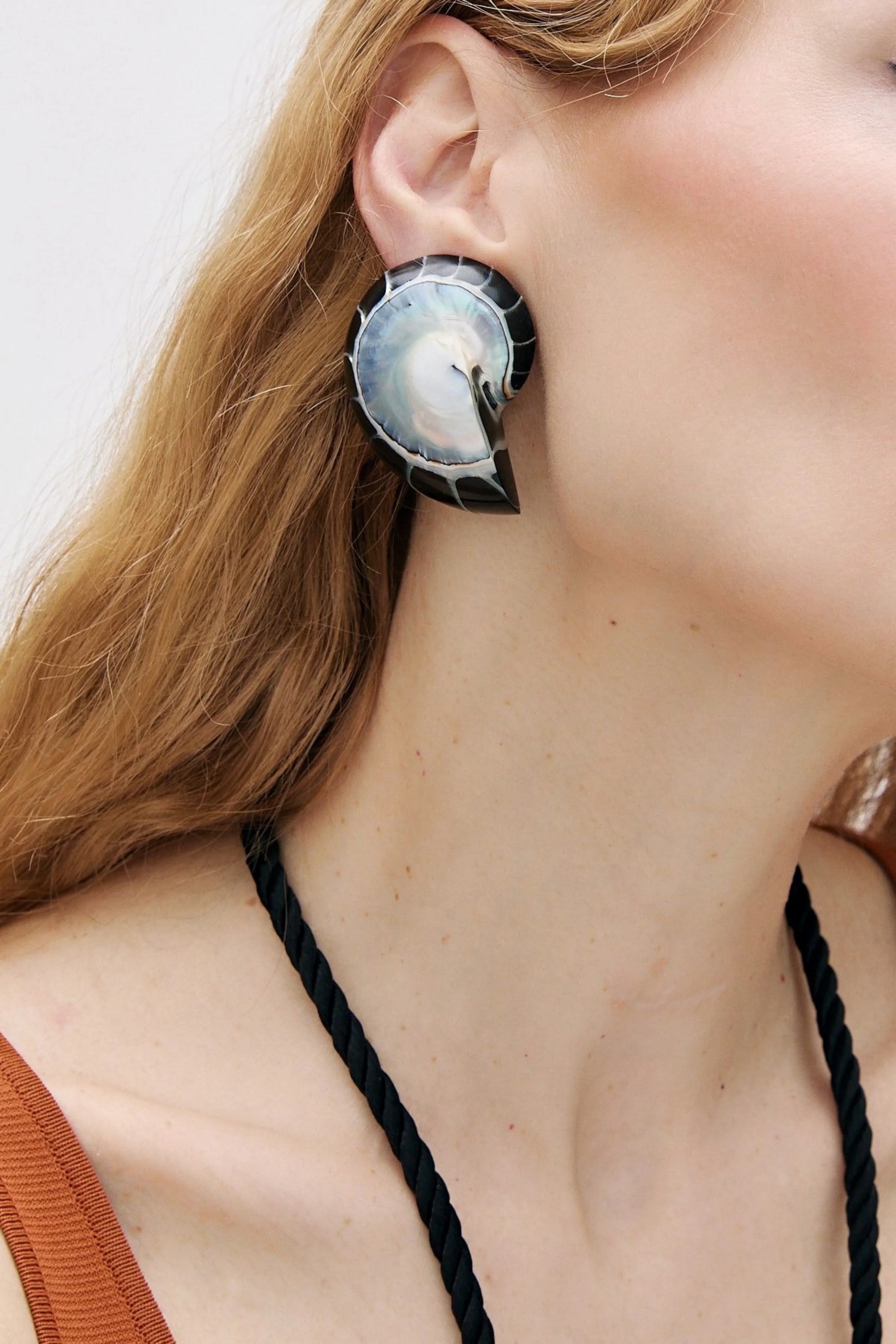 Nautilus Earrings in Black - Image 2