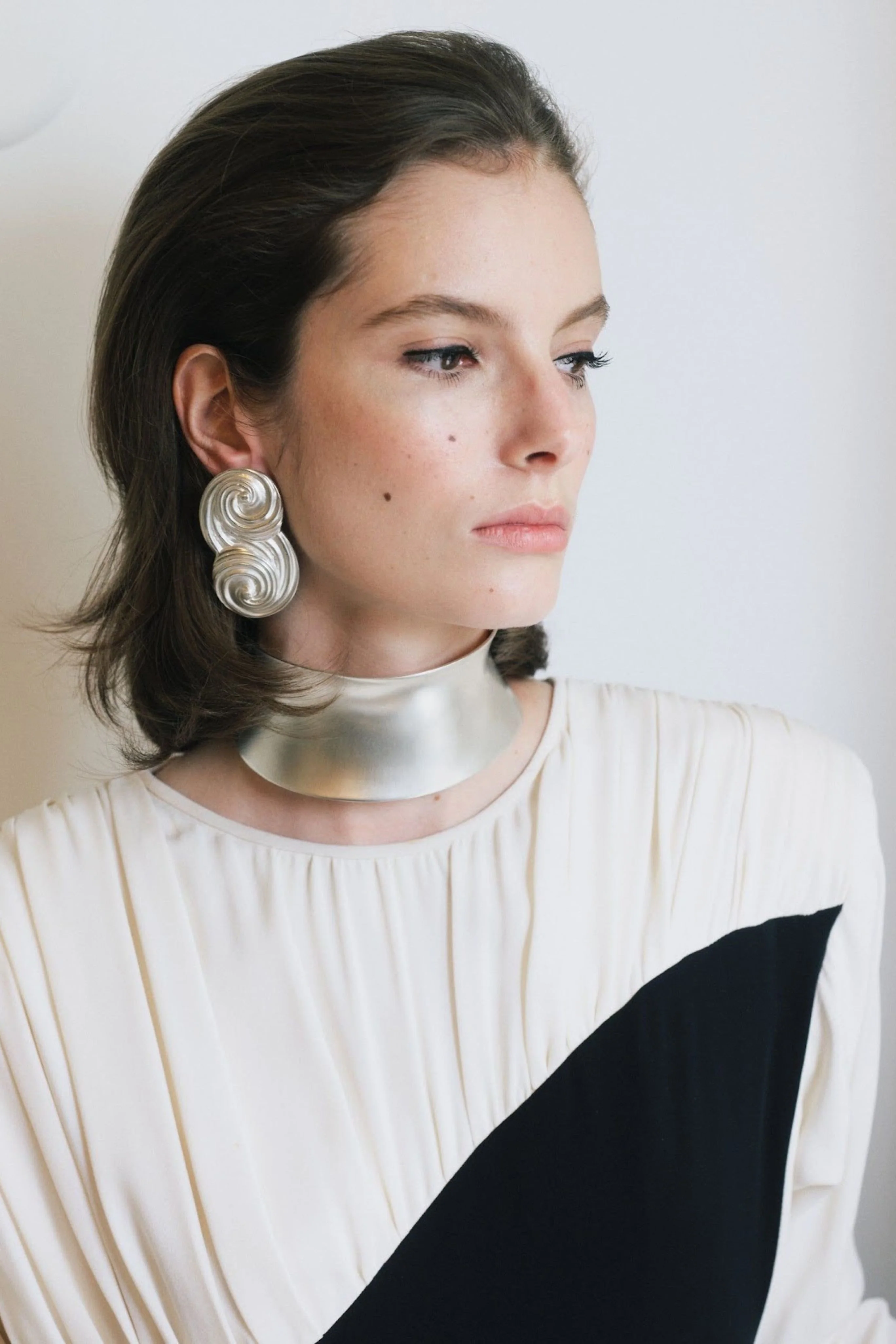 Stella Earrings in Silver - Image 3